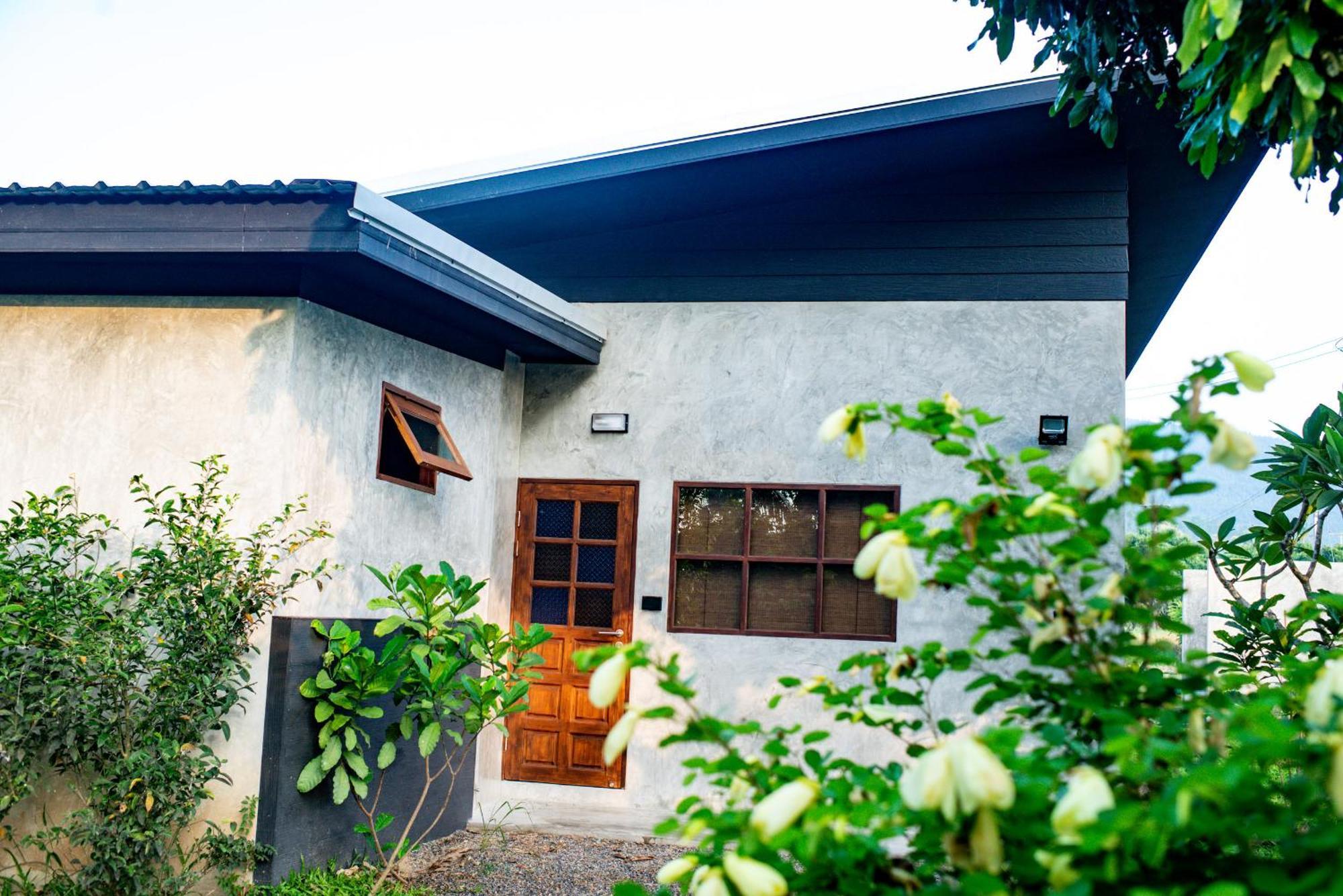 Suan Sook Homestay Chom Thong Bagian luar foto